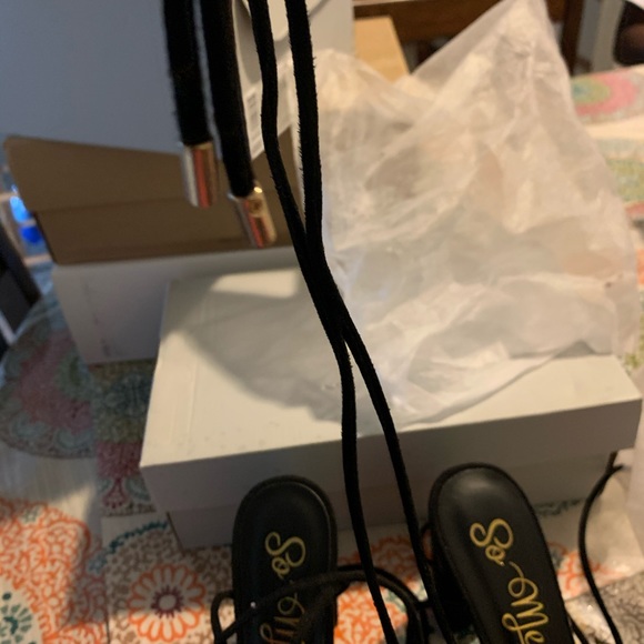 Heels - Picture 3 of 4